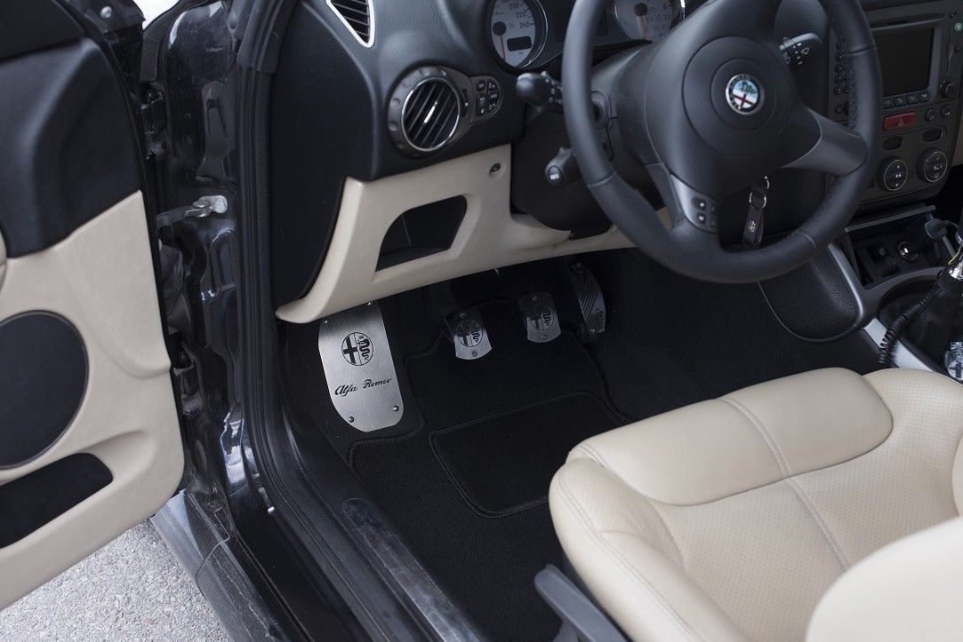 alfa romeo pedals Stainless steel pedals for 147 / GT – Alfa Styling
