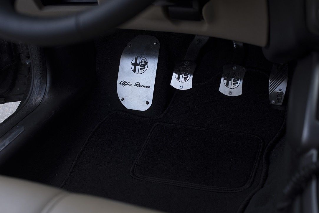 alfa romeo pedals Stainless steel pedals for 147 / GT – Alfa Styling