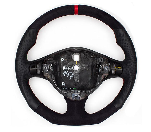 The steering wheel is something touch and look at everyday. Why not make it into something that shows your style?  Product specifications: Material: Leather + Alcantara   Package includes: 1x Modified Steering wheel for 147 / GT / GTV / GTA